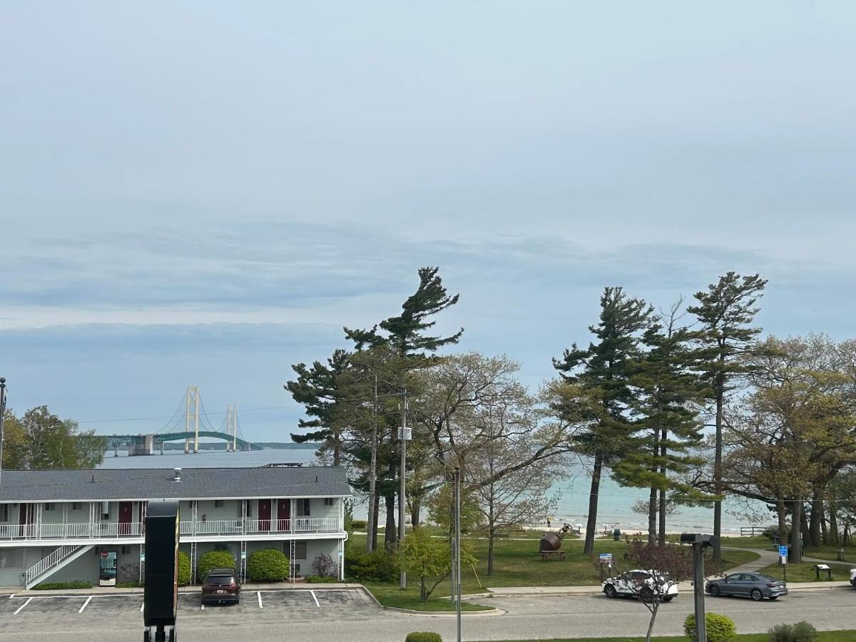 Queen Room with Two Queen Beds and Bridge View at Super 8 by Wyndham Bridgeview of Mackinaw City