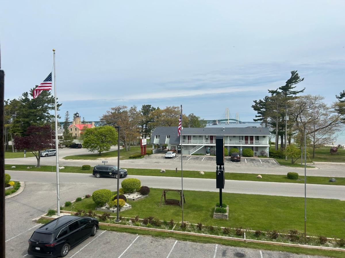 Queen Room with Two Queen Beds and Bridge View at Super 8 by Wyndham Bridgeview of Mackinaw City