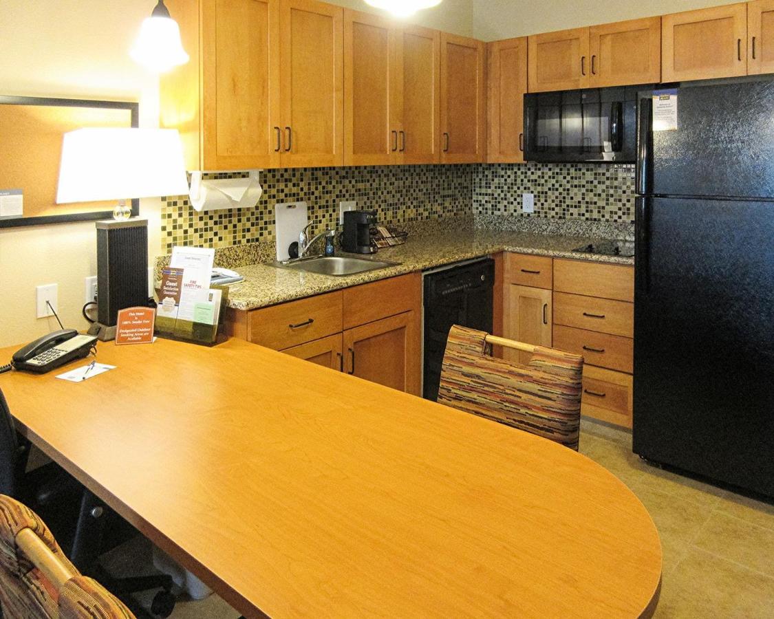 Efficiency King Suite - Accessible/Non-Smoking at MainStay Suites Sidney - Medical Center