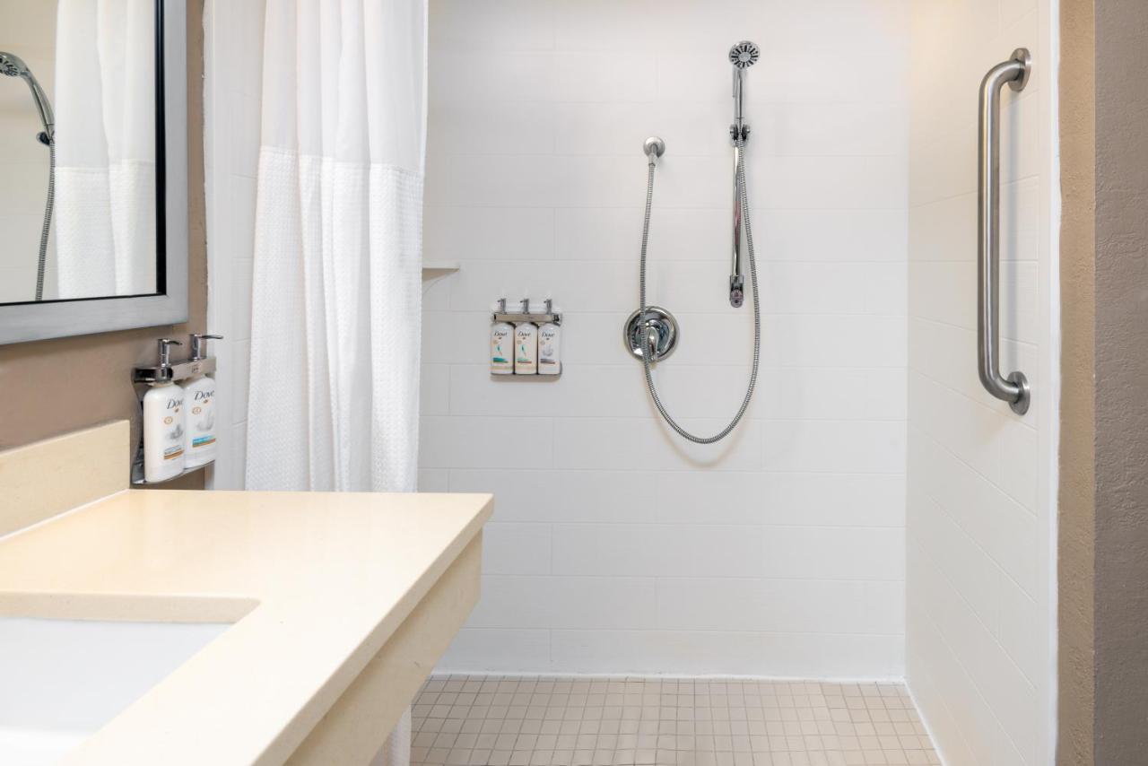 | Holiday Inn Hotel Miami-Doral Area, an IHG Hotel