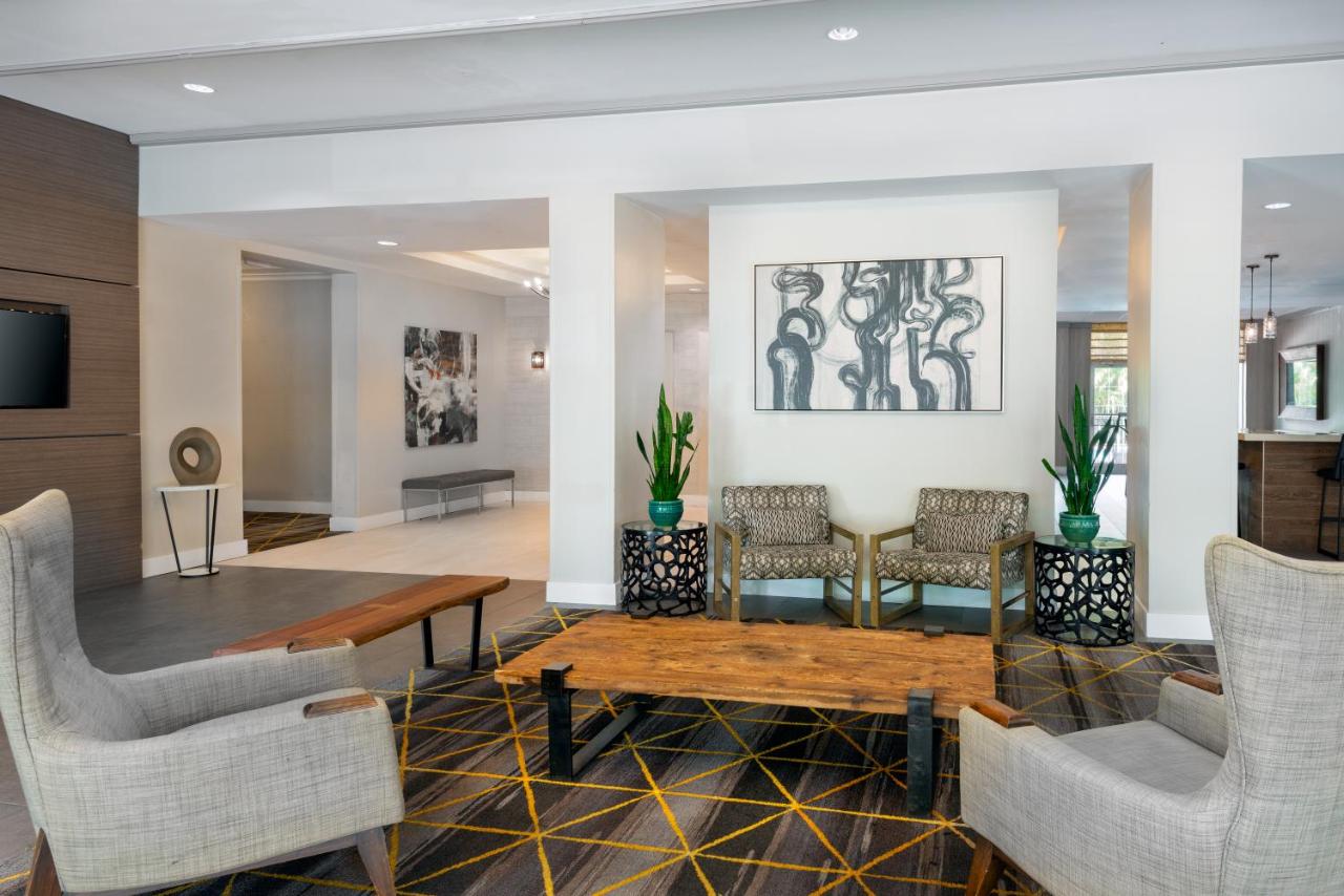 | Holiday Inn Hotel Miami-Doral Area, an IHG Hotel