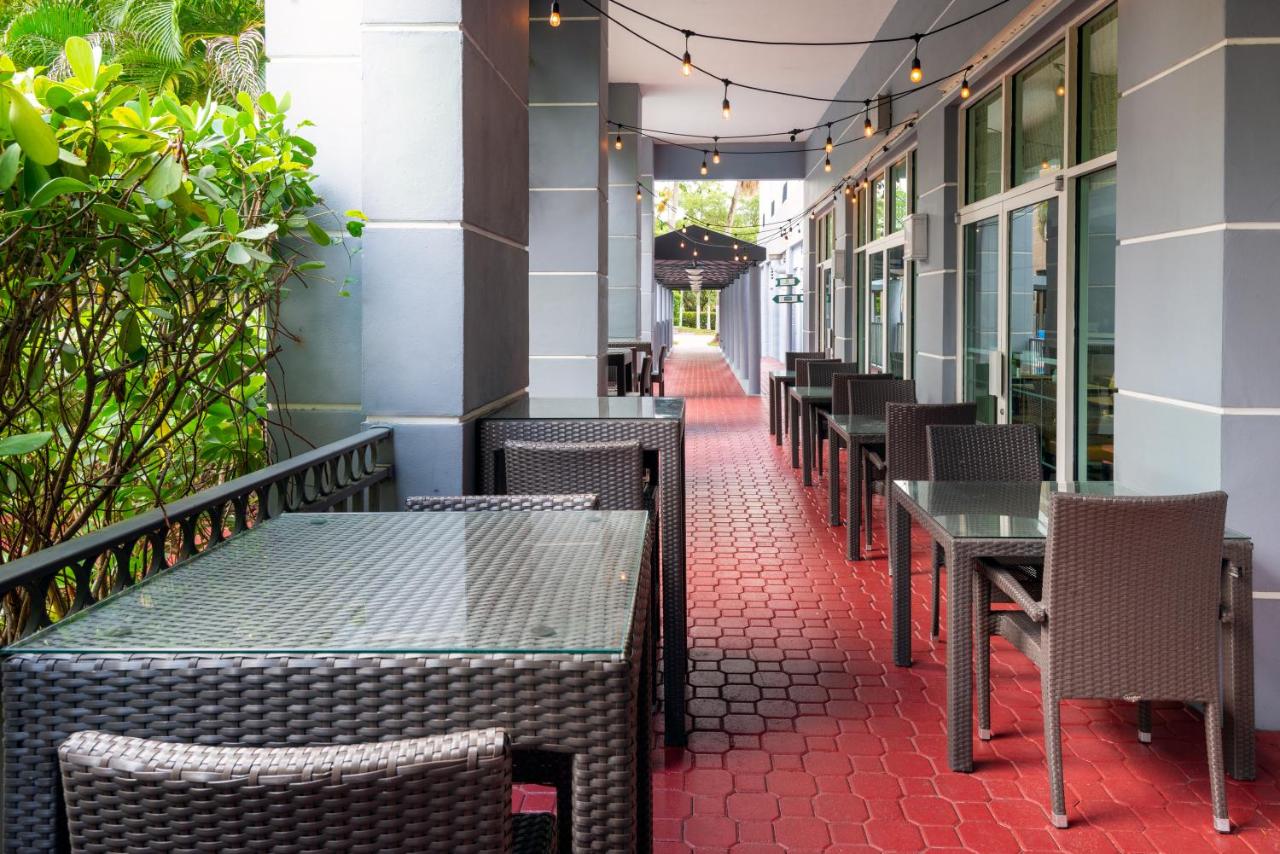 | Holiday Inn Hotel Miami-Doral Area, an IHG Hotel
