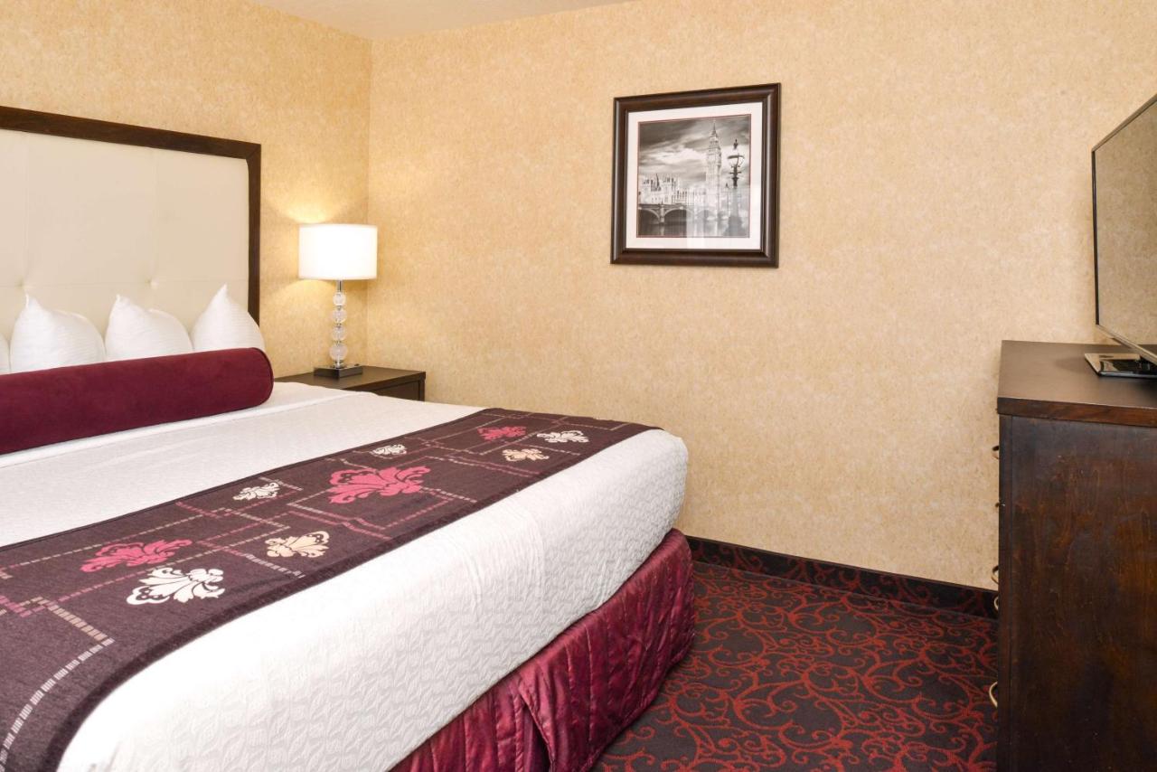 King Room - Non-Smoking at Best Western Coral Hills