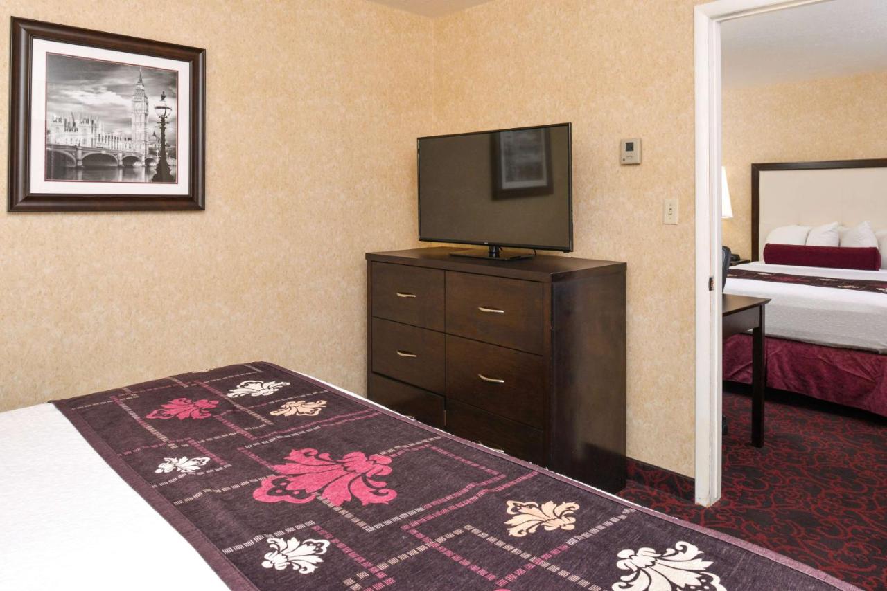 | Best Western Coral Hills