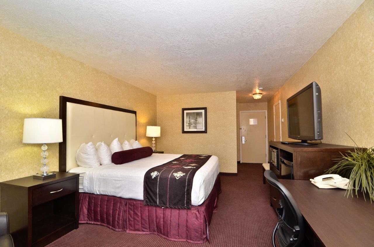 | Best Western Coral Hills
