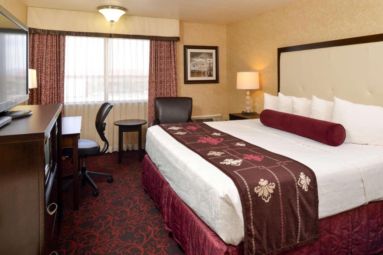 King Room - Non-Smoking at Best Western Coral Hills