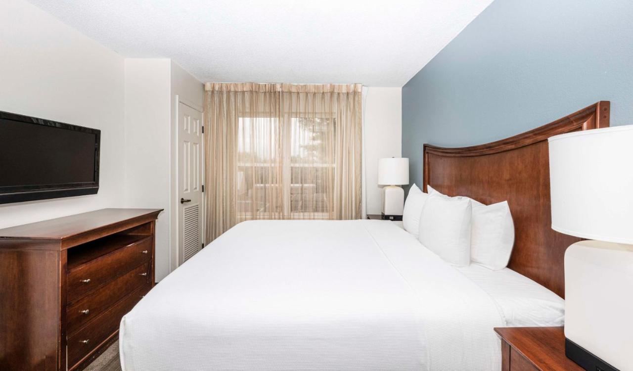 One-Bedroom King Suite at Hyatt House Herndon/Reston