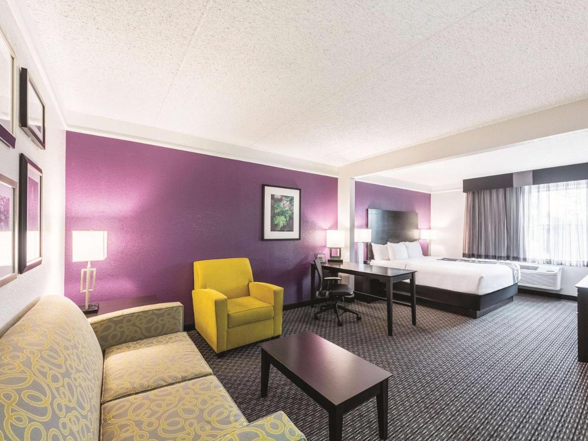 King Studio Suite - Non-Smoking at La Quinta Inn & Suites by Wyndham San Antonio Downtown