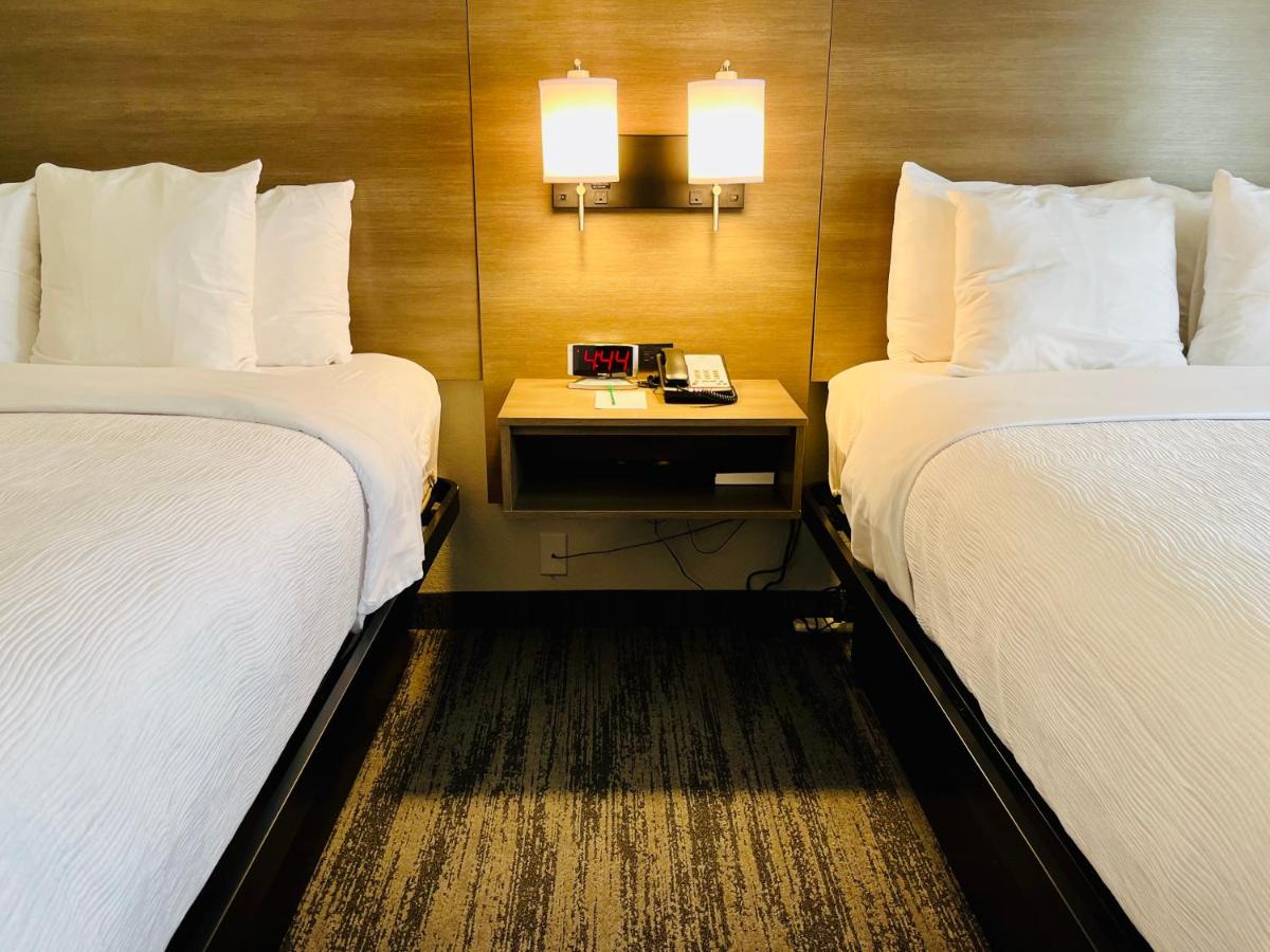 Double Room with Two Double Beds - Non-Smoking at Quality Inn Kodiak