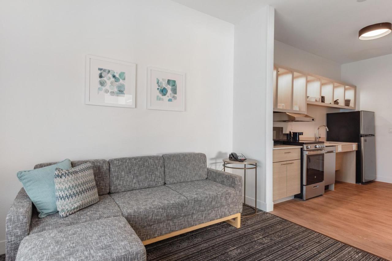 One-Bedroom King Suite with Sofa Bed at TownePlace Suites by Marriott Pueblo Downtown