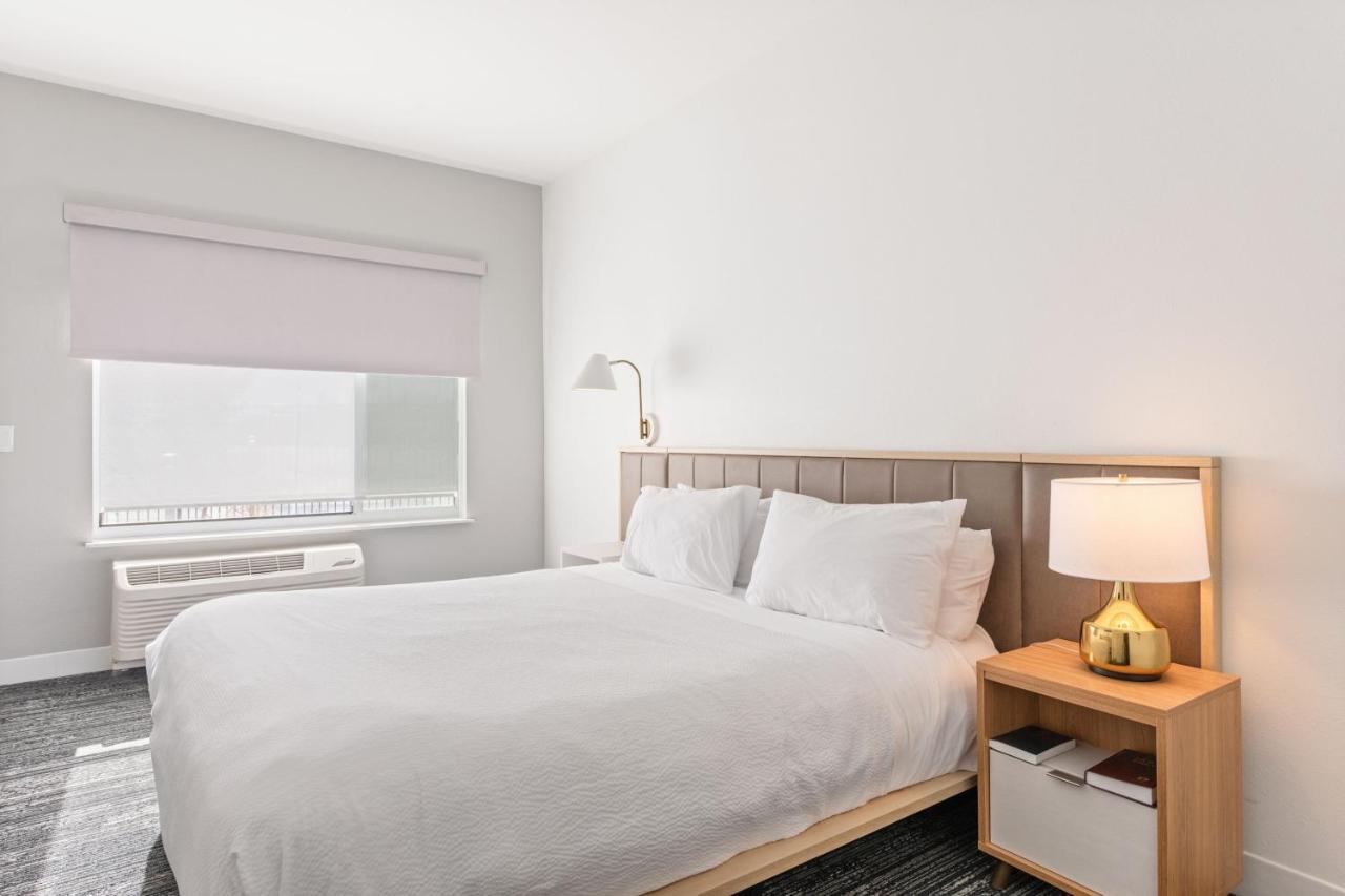 One-Bedroom King Suite with Sofa Bed at TownePlace Suites by Marriott Pueblo Downtown