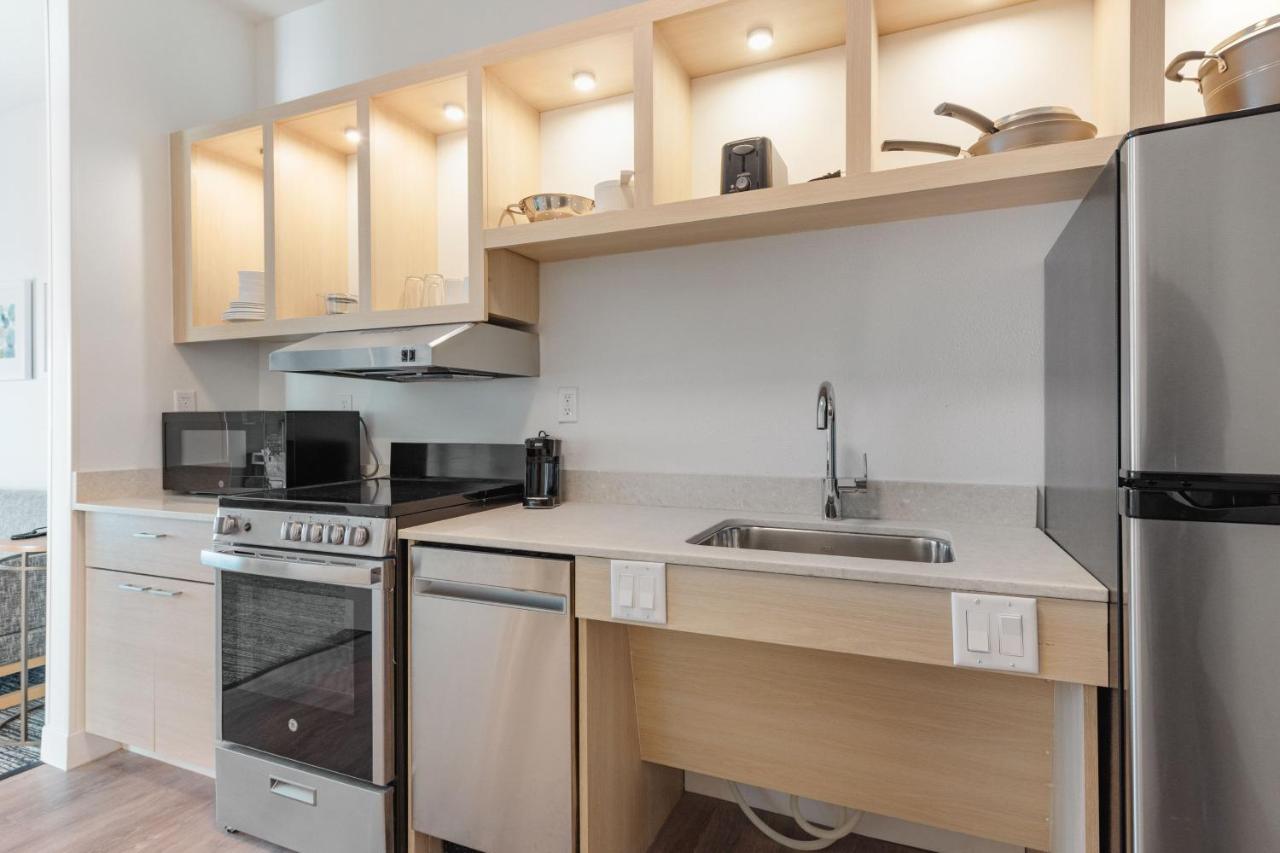 One-Bedroom King Suite with Sofa Bed at TownePlace Suites by Marriott Pueblo Downtown