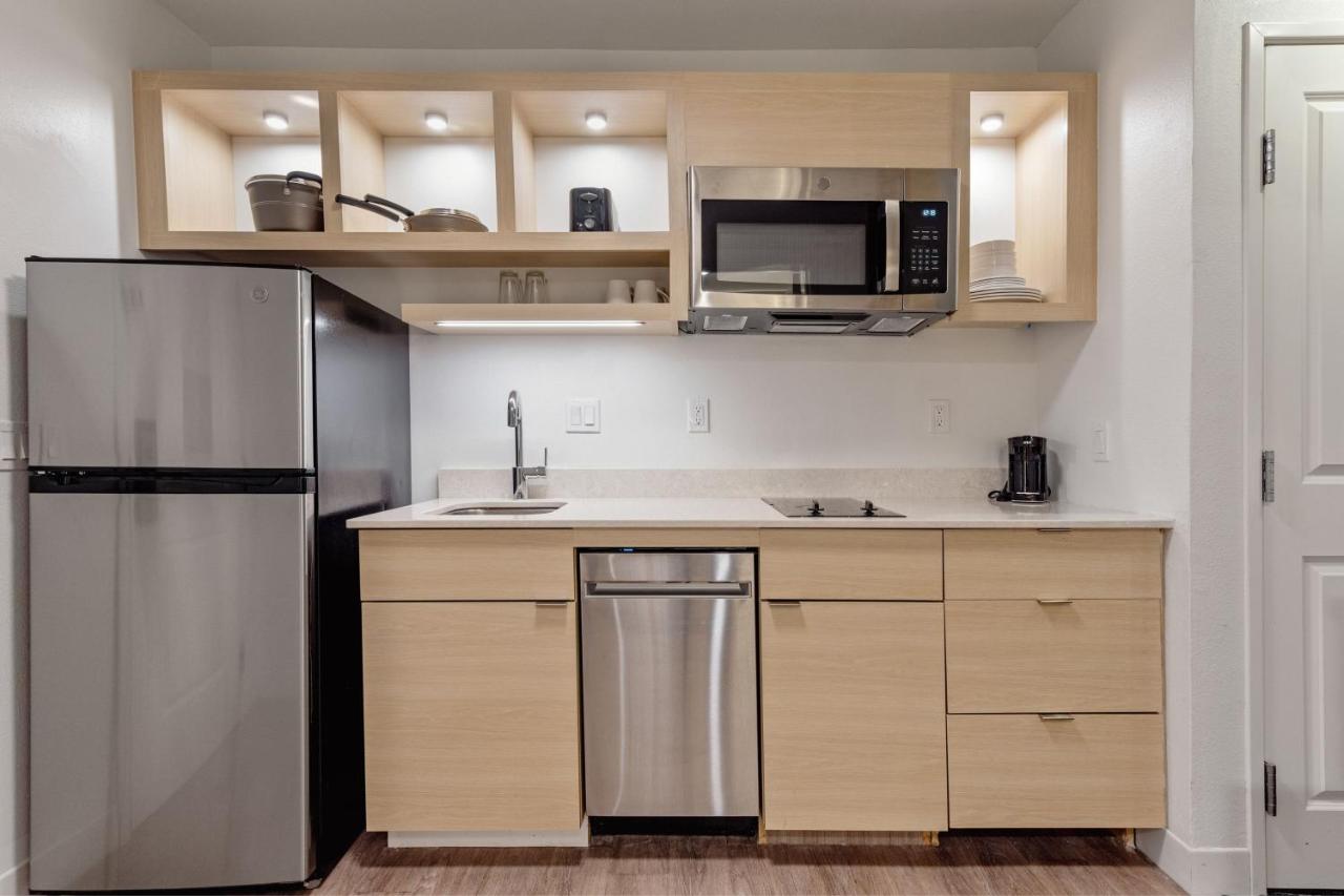Queen Studio at TownePlace Suites by Marriott Pueblo Downtown