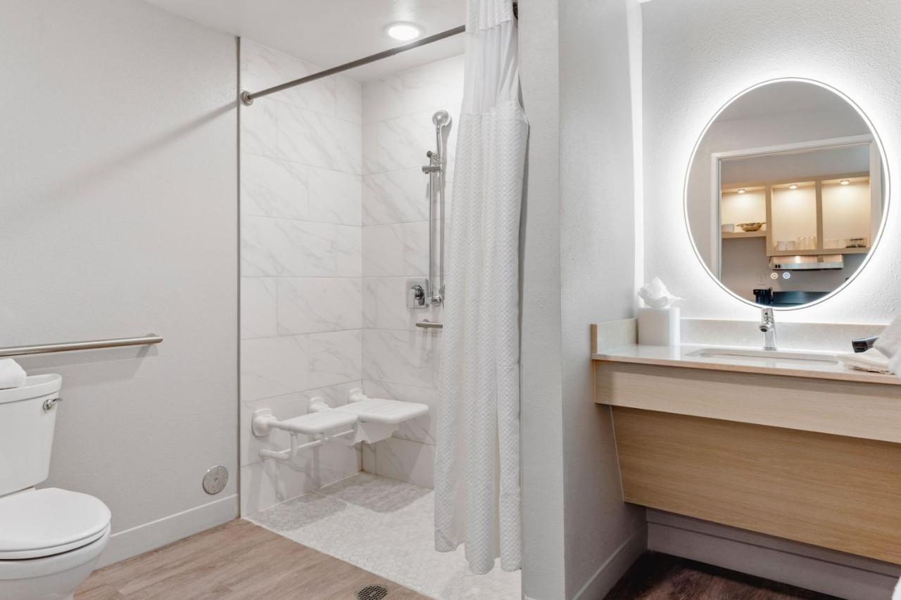 One-Bedroom King Suite with Sofa Bed at TownePlace Suites by Marriott Pueblo Downtown