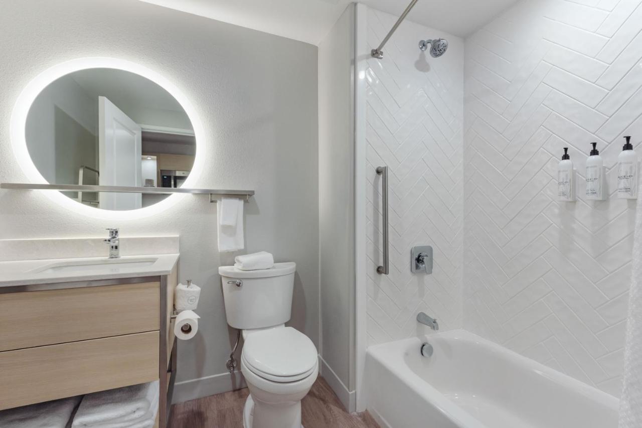 Queen Studio at TownePlace Suites by Marriott Pueblo Downtown