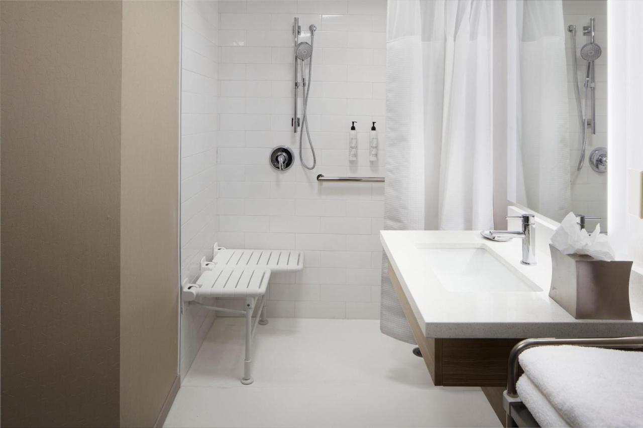  | SpringHill Suites by Marriott Virginia Beach Oceanfront