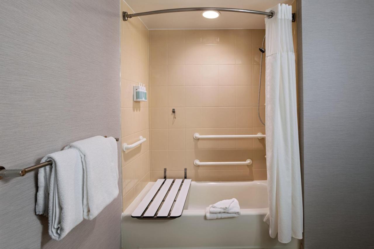 King Room with Sofa Bed and Adapted Tub - Mobility and Hearing Accessible at Courtyard by Marriott Boise West Meridian