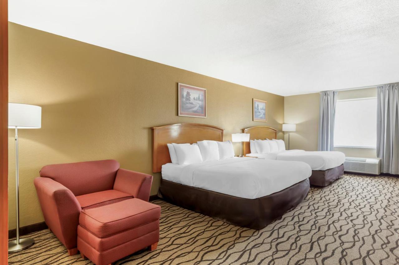 Queen Room with Two Queen Beds - Accessible/Non-Smoking at Comfort Inn & Suites Chesapeake - Portsmouth