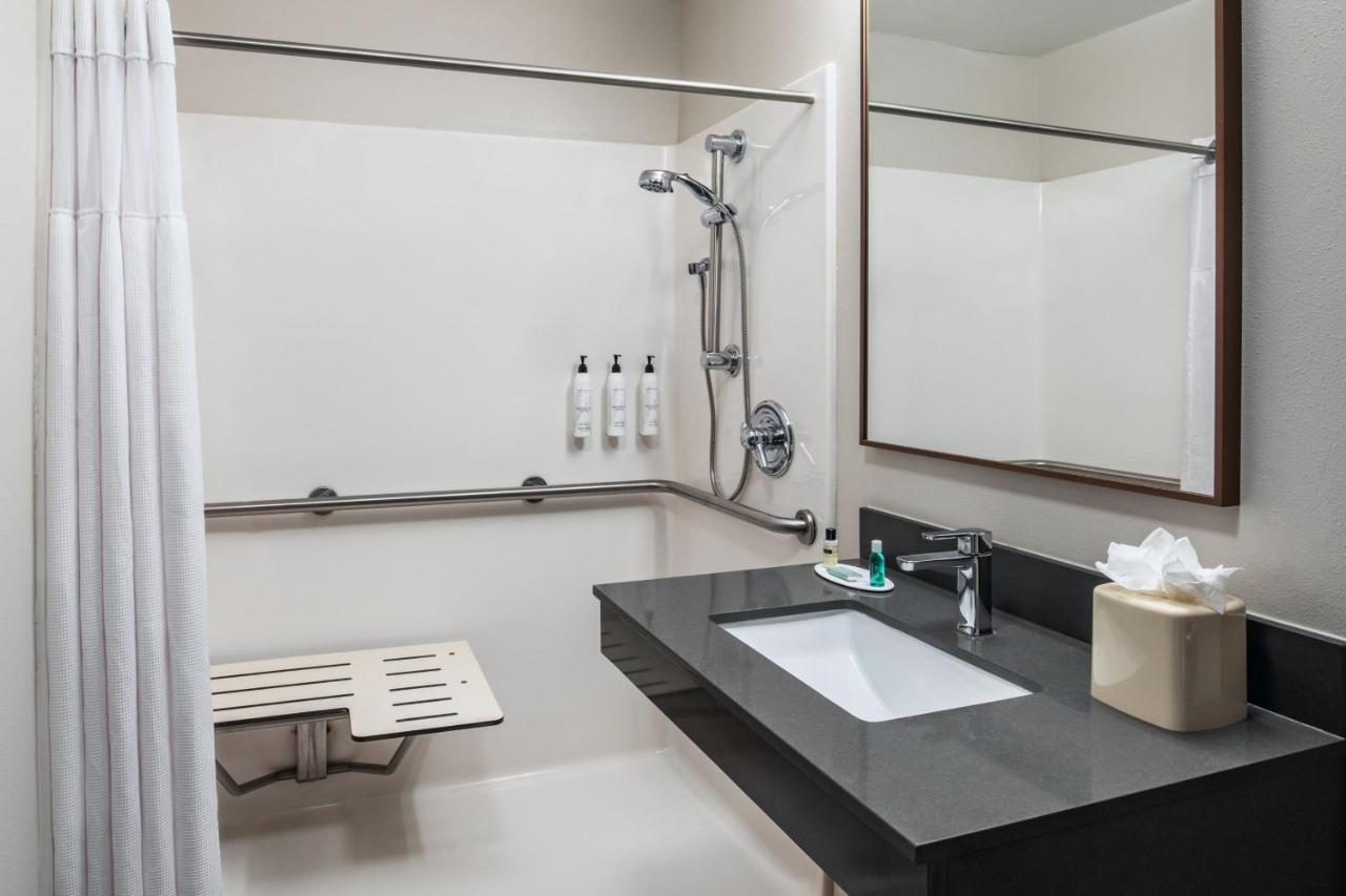 | Fairfield Inn & Suites by Marriott Saratoga Malta