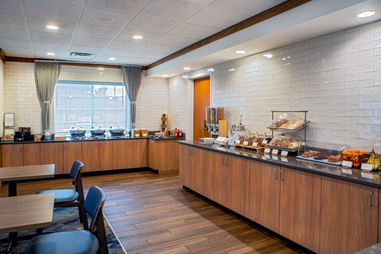 | Fairfield Inn & Suites by Marriott Saratoga Malta