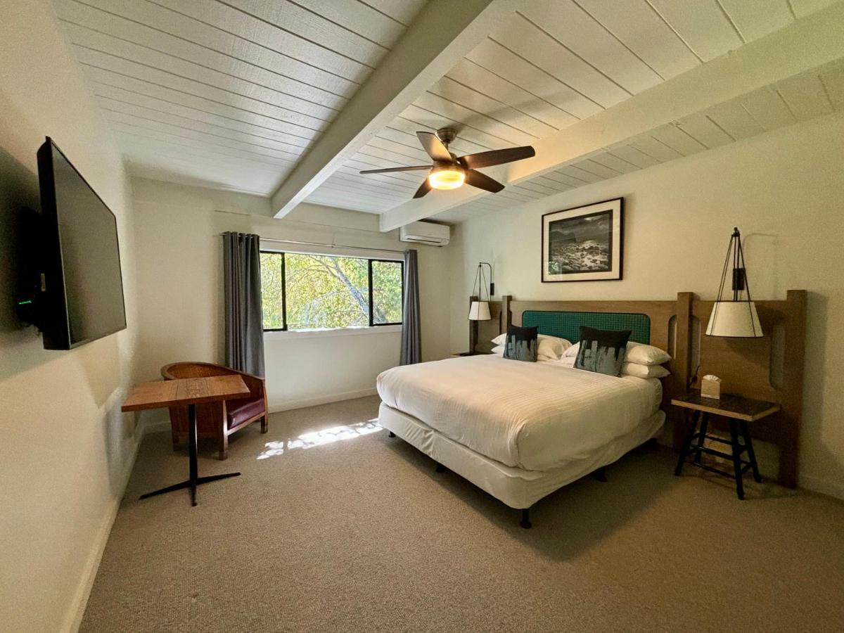 | Hidden Valley Inn