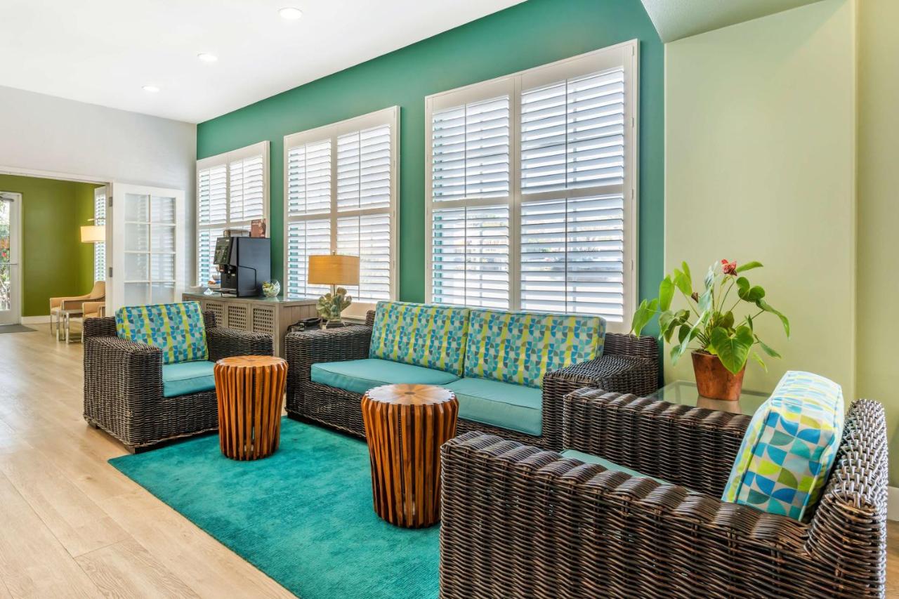 | Best Western Plus Capitola By-the-sea Inn & Suites