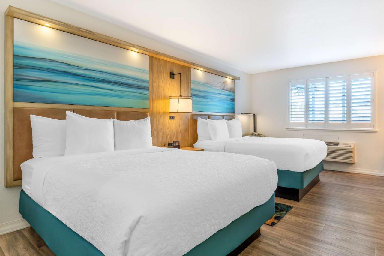 Queen Room with Two Queen Beds at Best Western Plus Capitola By-the-sea Inn & Suites