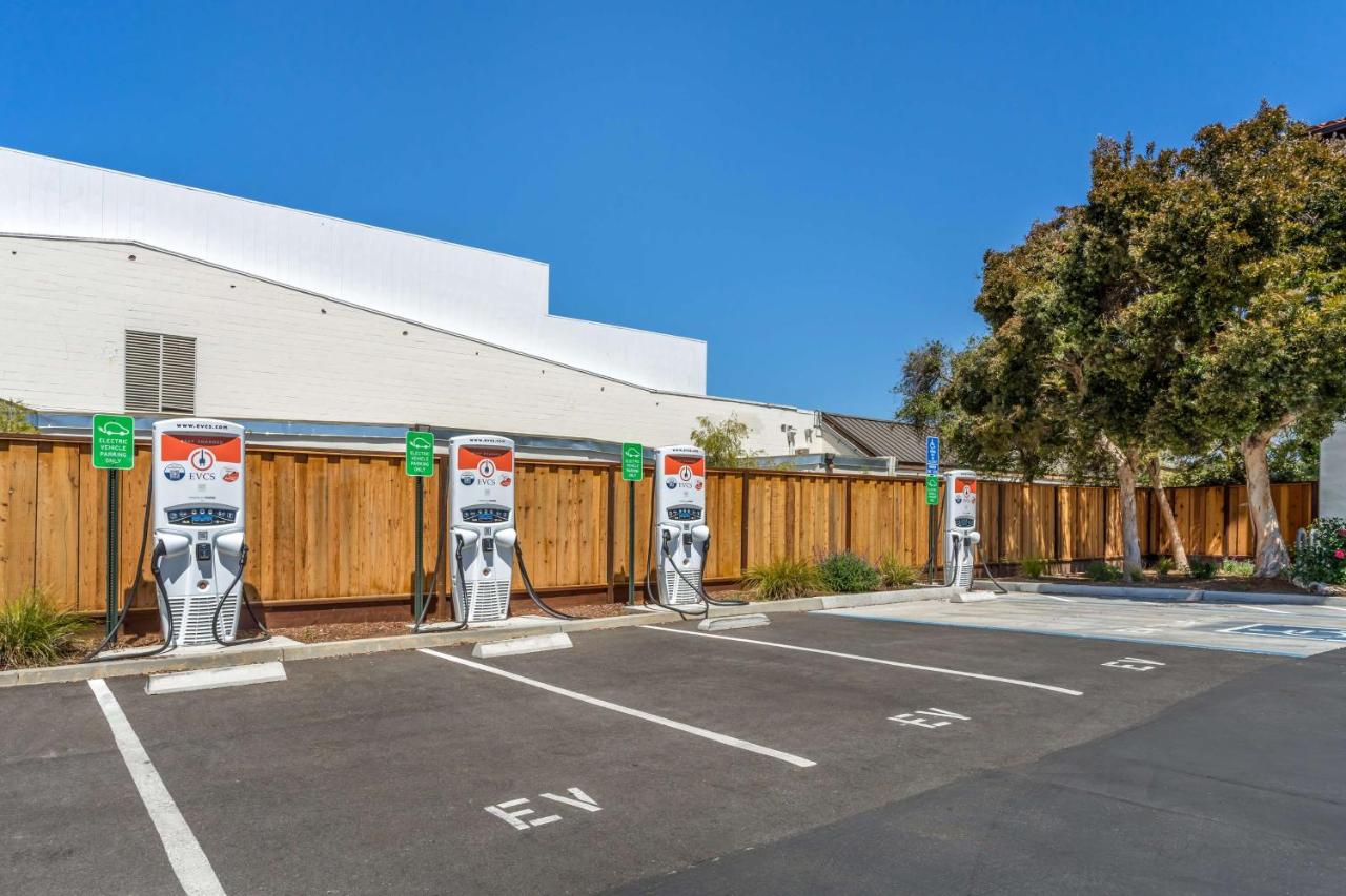 | Best Western Plus Capitola By-the-sea Inn & Suites