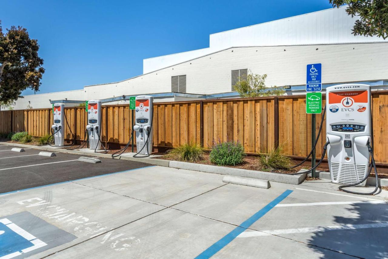 | Best Western Plus Capitola By-the-sea Inn & Suites