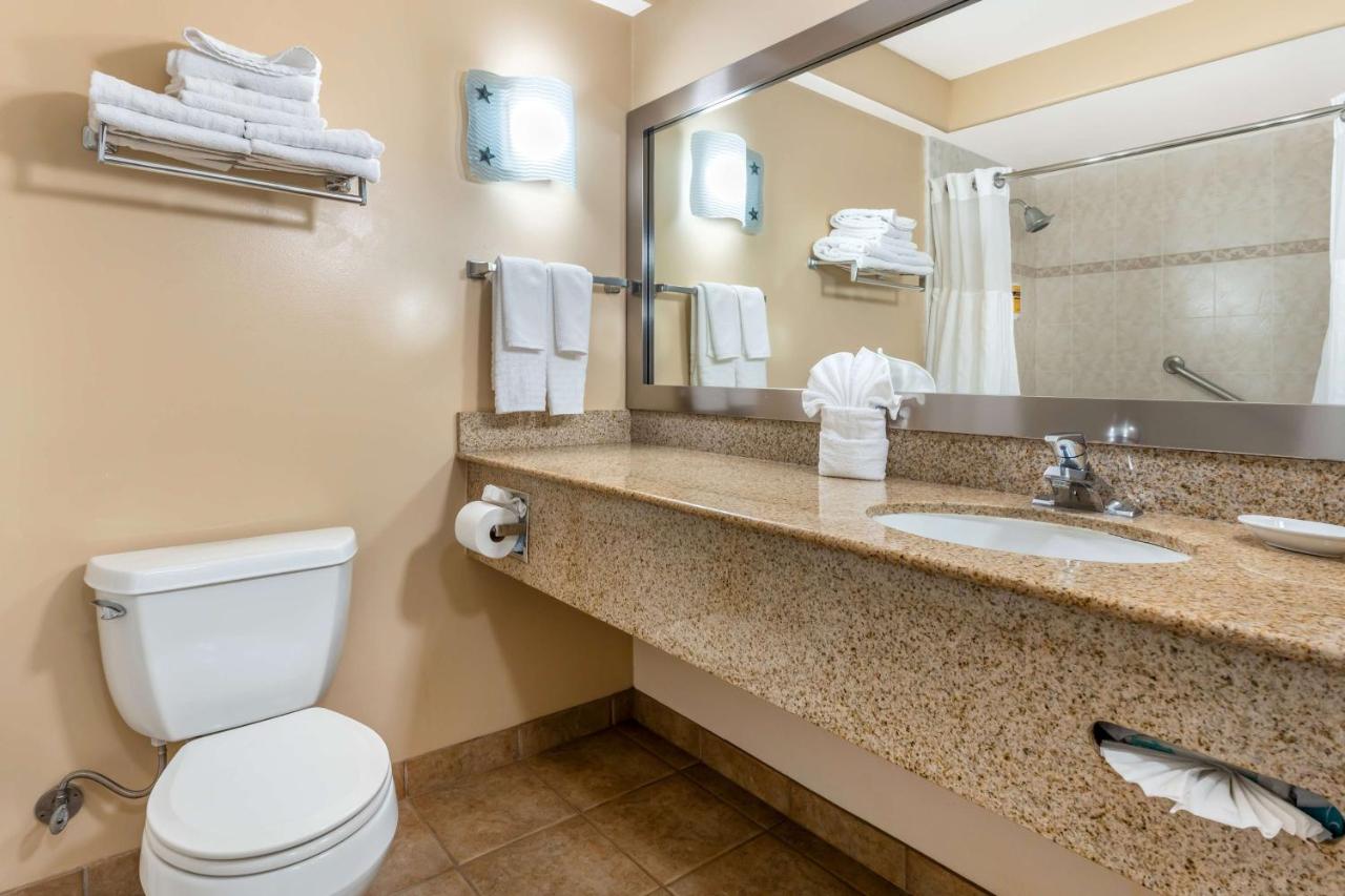 | Best Western Plus Capitola By-the-sea Inn & Suites