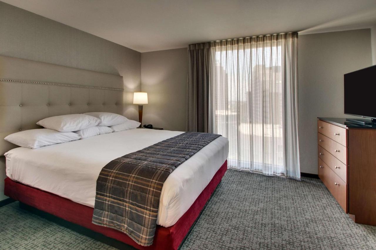 King Suite with Sofa Bed - Accessible, Tub at Drury Plaza Hotel San Antonio Riverwalk