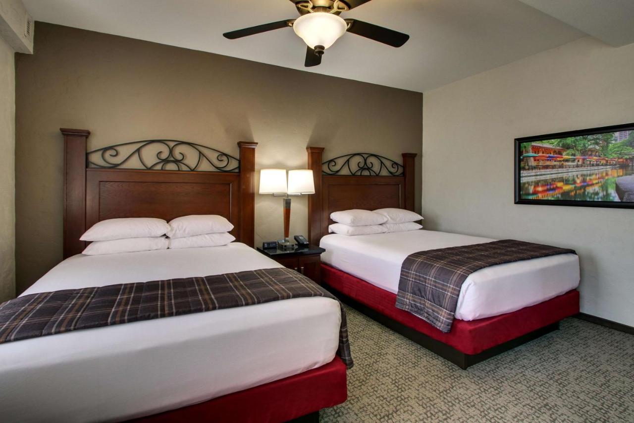 Superior Deluxe Queen Room with Two Queen Beds and Sofa Bed at Drury Plaza Hotel San Antonio Riverwalk