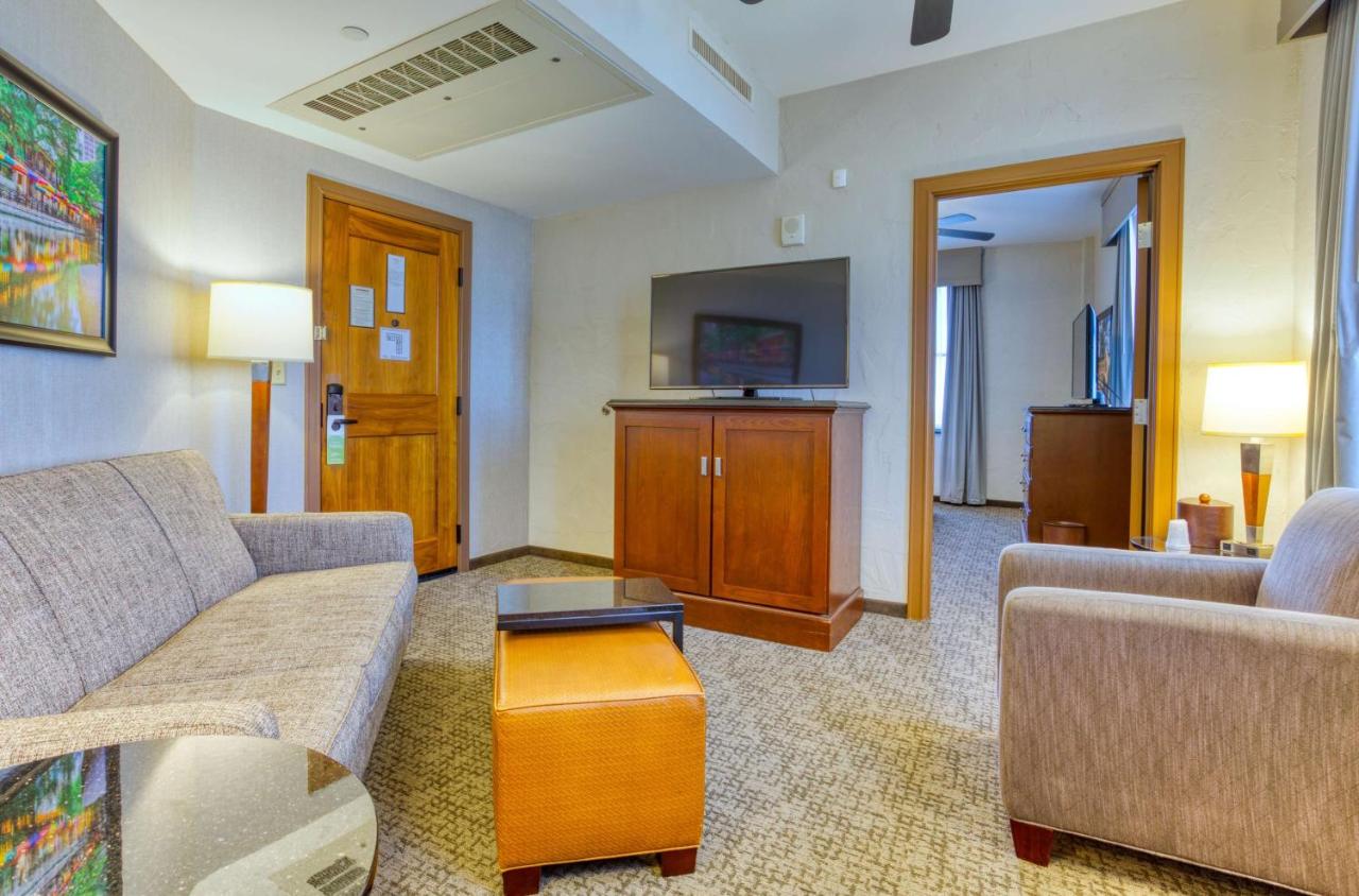 King Suite with Sofa Bed at Drury Plaza Hotel San Antonio Riverwalk
