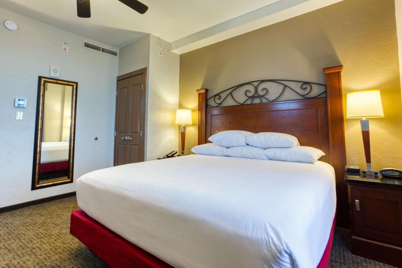 King Suite with Sofa Bed at Drury Plaza Hotel San Antonio Riverwalk