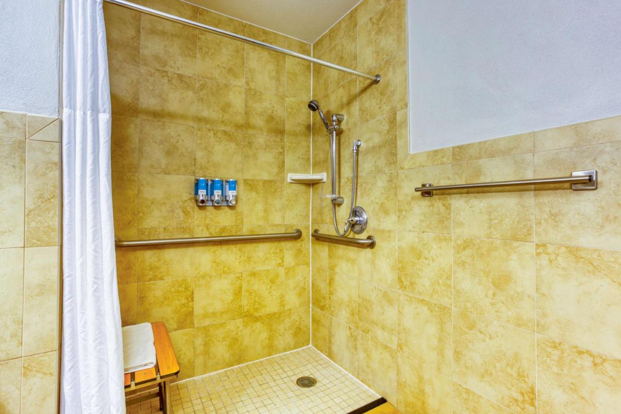Deluxe King Room with Sofa Bed at Drury Plaza Hotel San Antonio Riverwalk