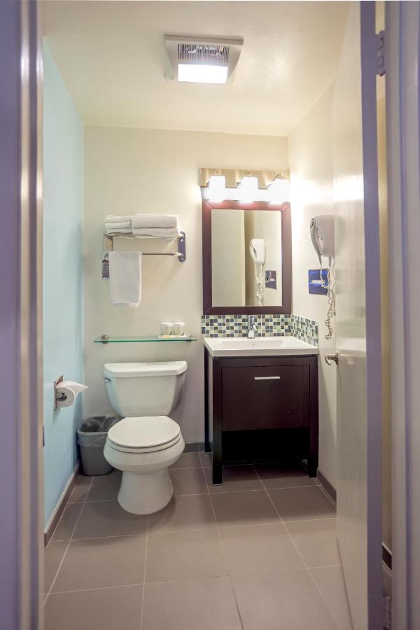 Double Room at Grant Plaza Hotel