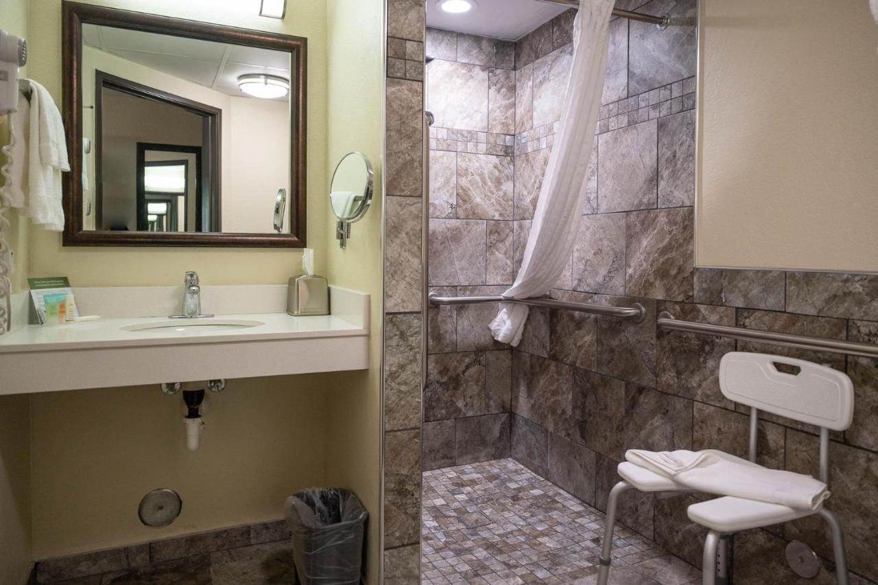 | AmericInn by Wyndham Red Wing