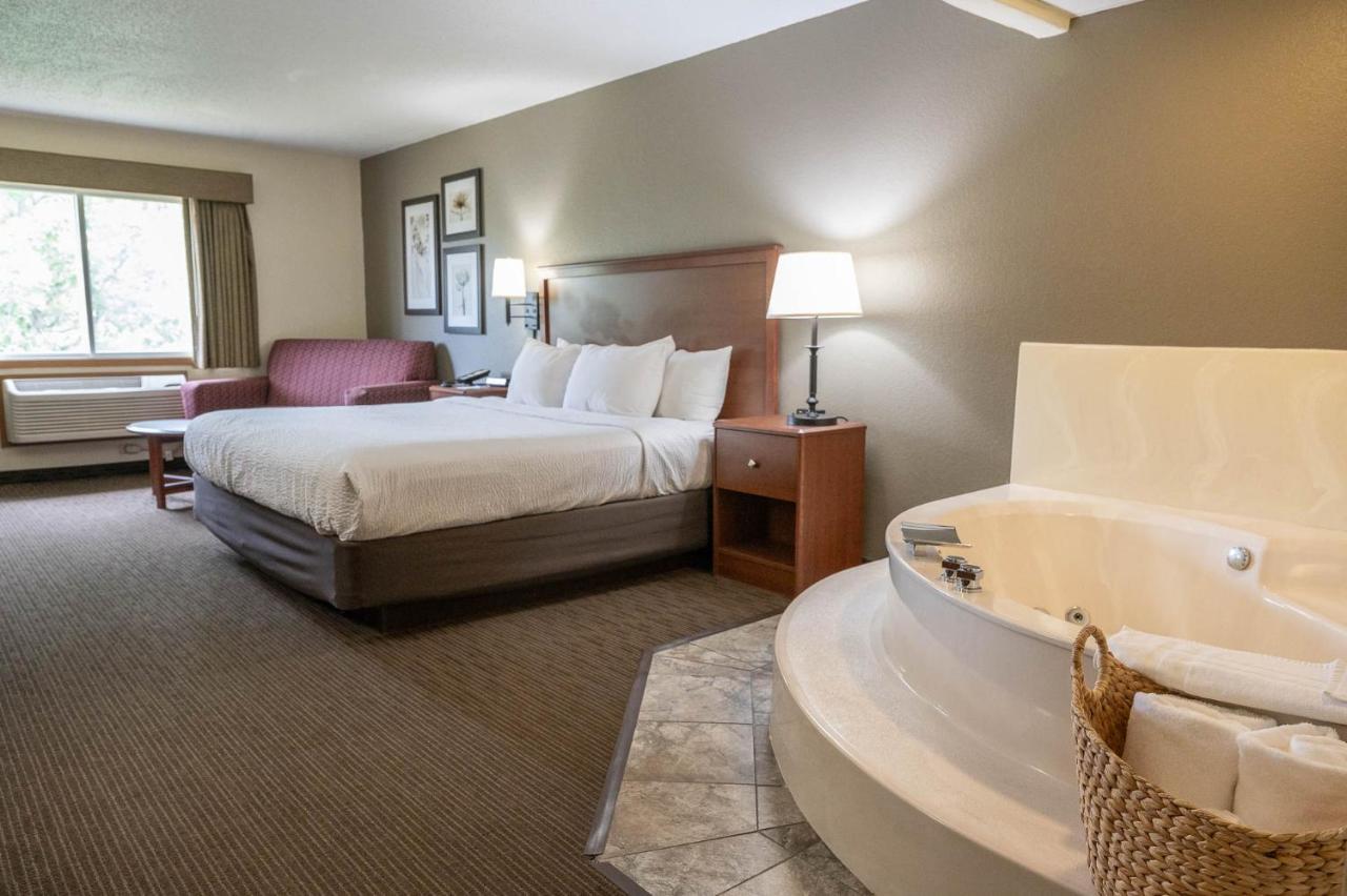 | AmericInn by Wyndham Red Wing