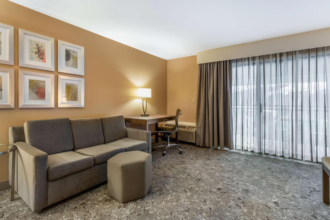 King Suite - Non Smoking at Best Western Plus Inn Scotts Valley