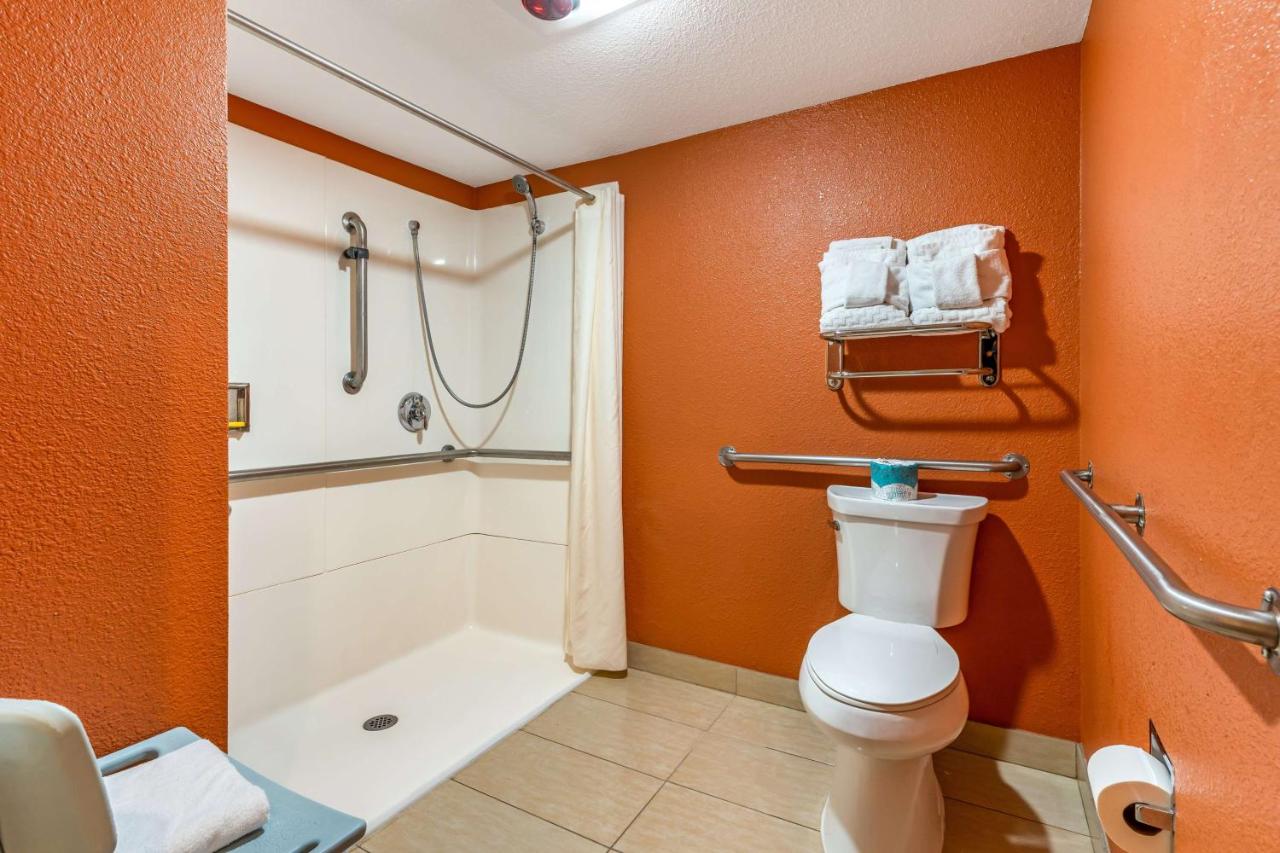King Room - Disability Access at Best Western Plus Inn Scotts Valley