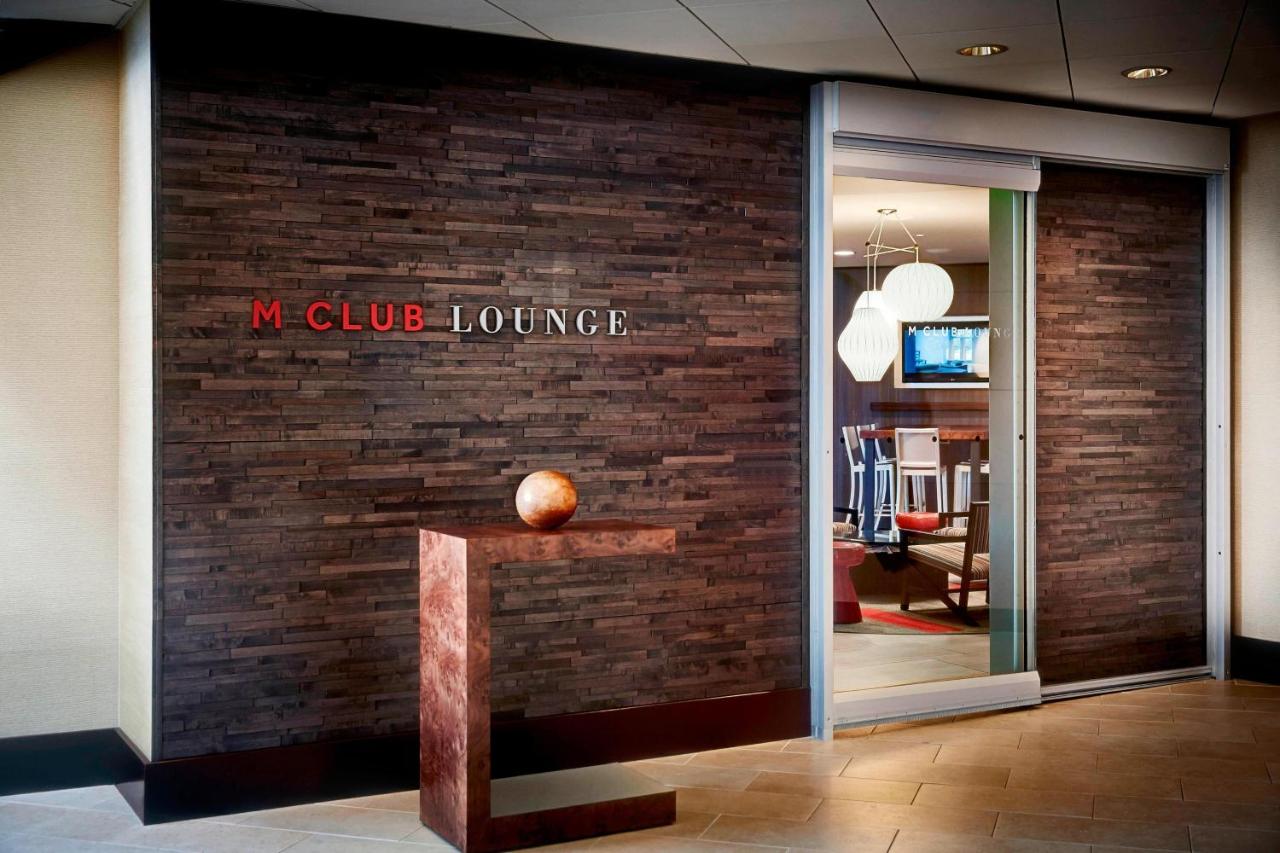 King Suite at San Francisco Airport Marriott Waterfront