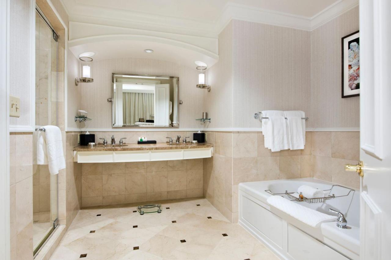 1 Bedroom Presidential Suite, 1 King, Golf view, Balcony at The Ballantyne, A Luxury Collection Hotel, Charlotte