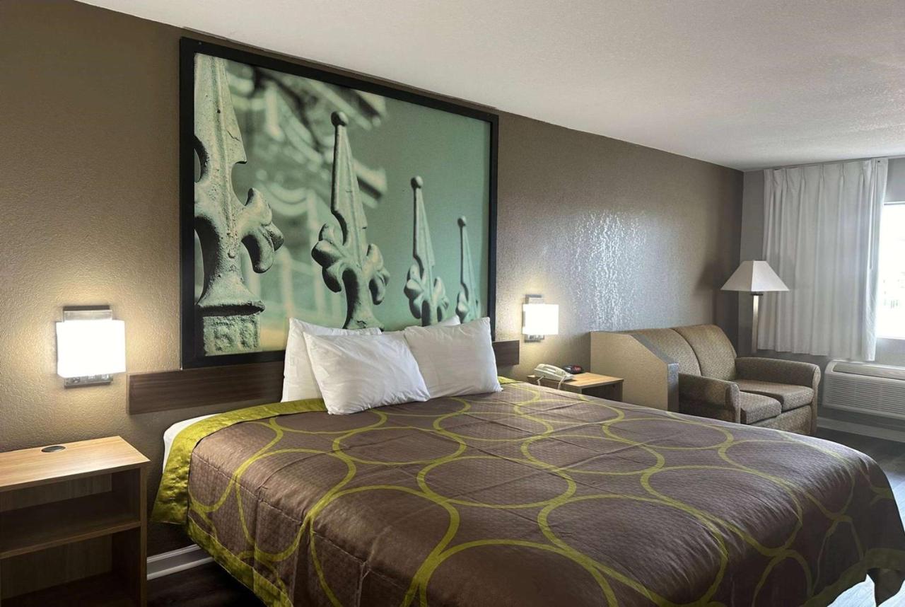 King Room - Non-Smoking at Super 8 by Wyndham Monroe