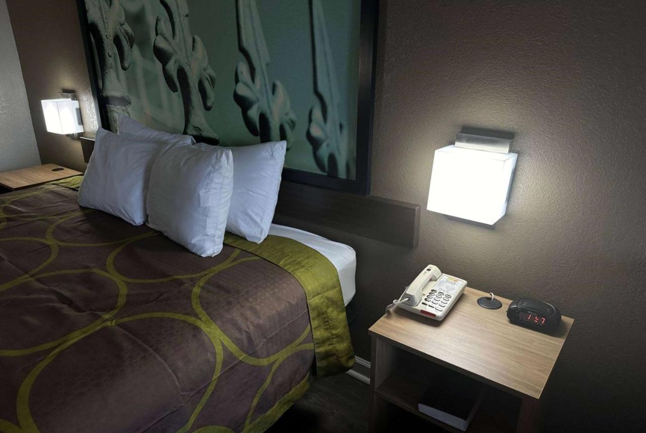 King Room - Non-Smoking at Super 8 by Wyndham Monroe