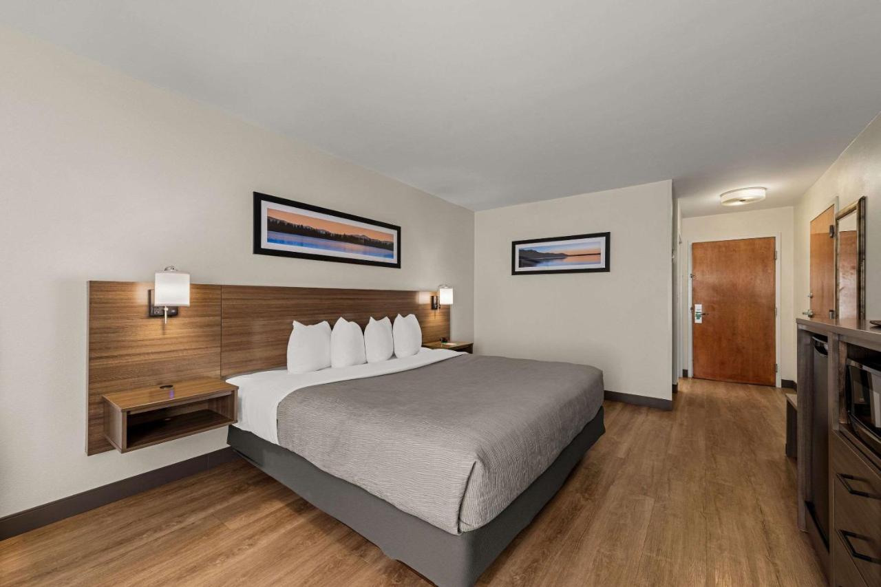 | Quality Inn & Suites Matthews