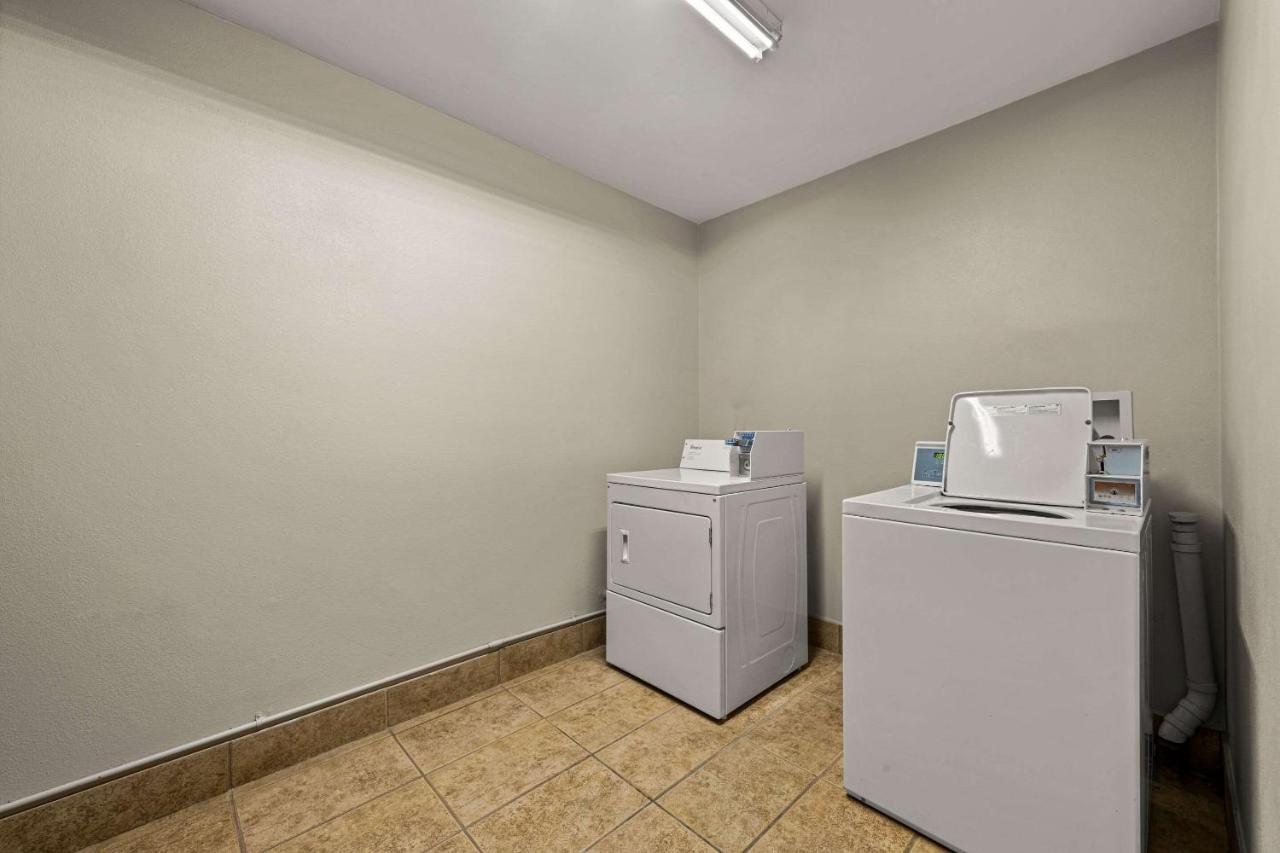| Quality Inn & Suites Matthews