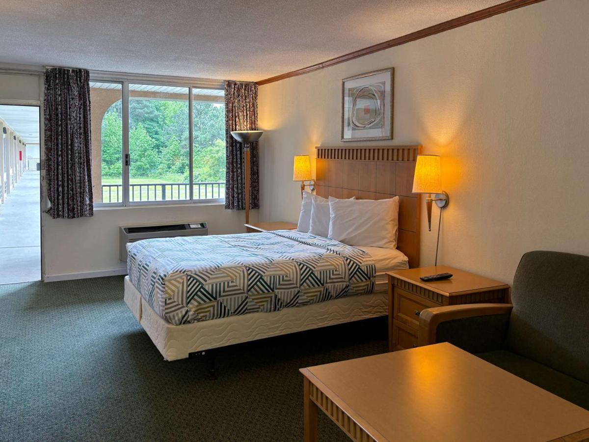 | Americas Best Value Inn-Pocomoke City