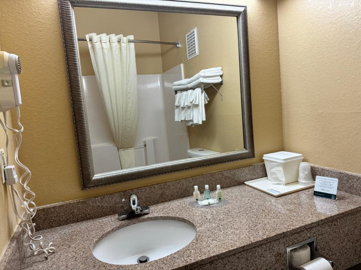  | Quality Inn & Suites