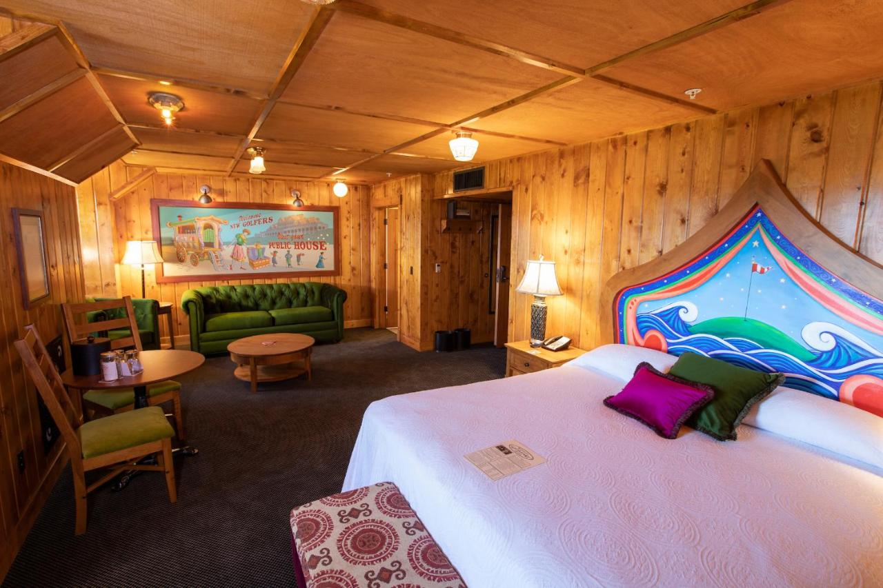 | McMenamins Gearhart Hotel