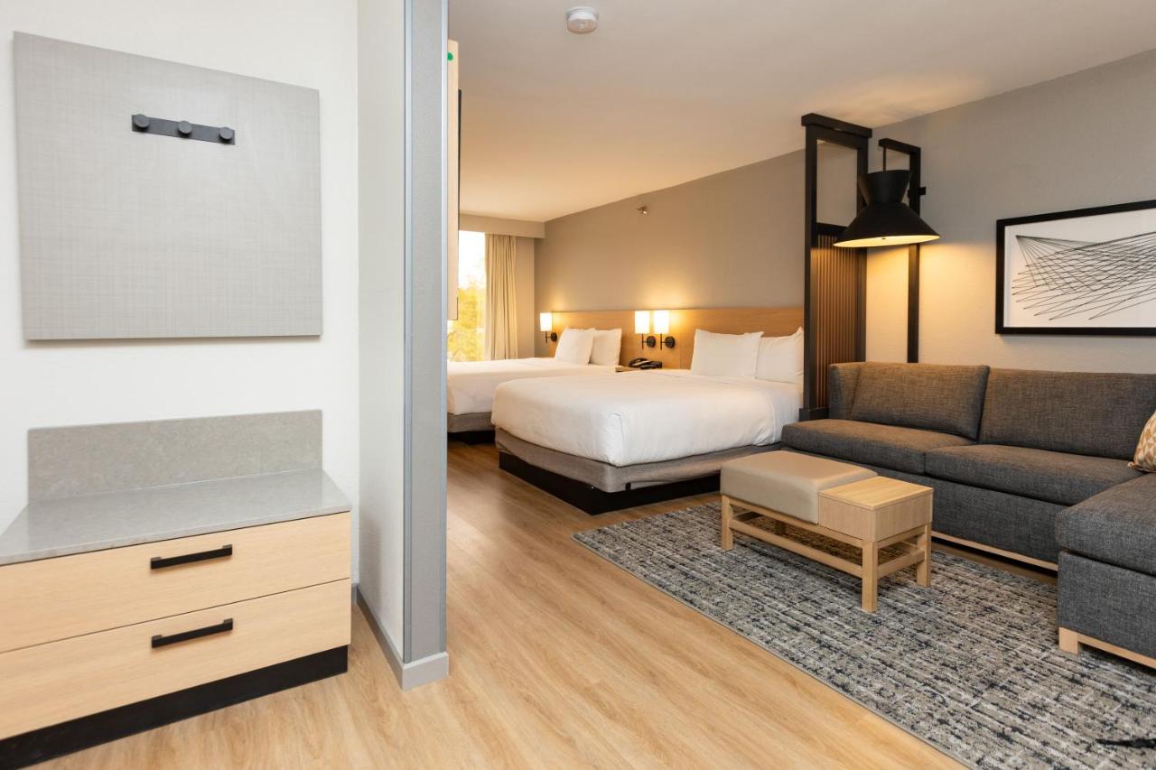 Two Double Beds High floor (with sofa bed) at Hyatt Place Charlotte/Arrowood